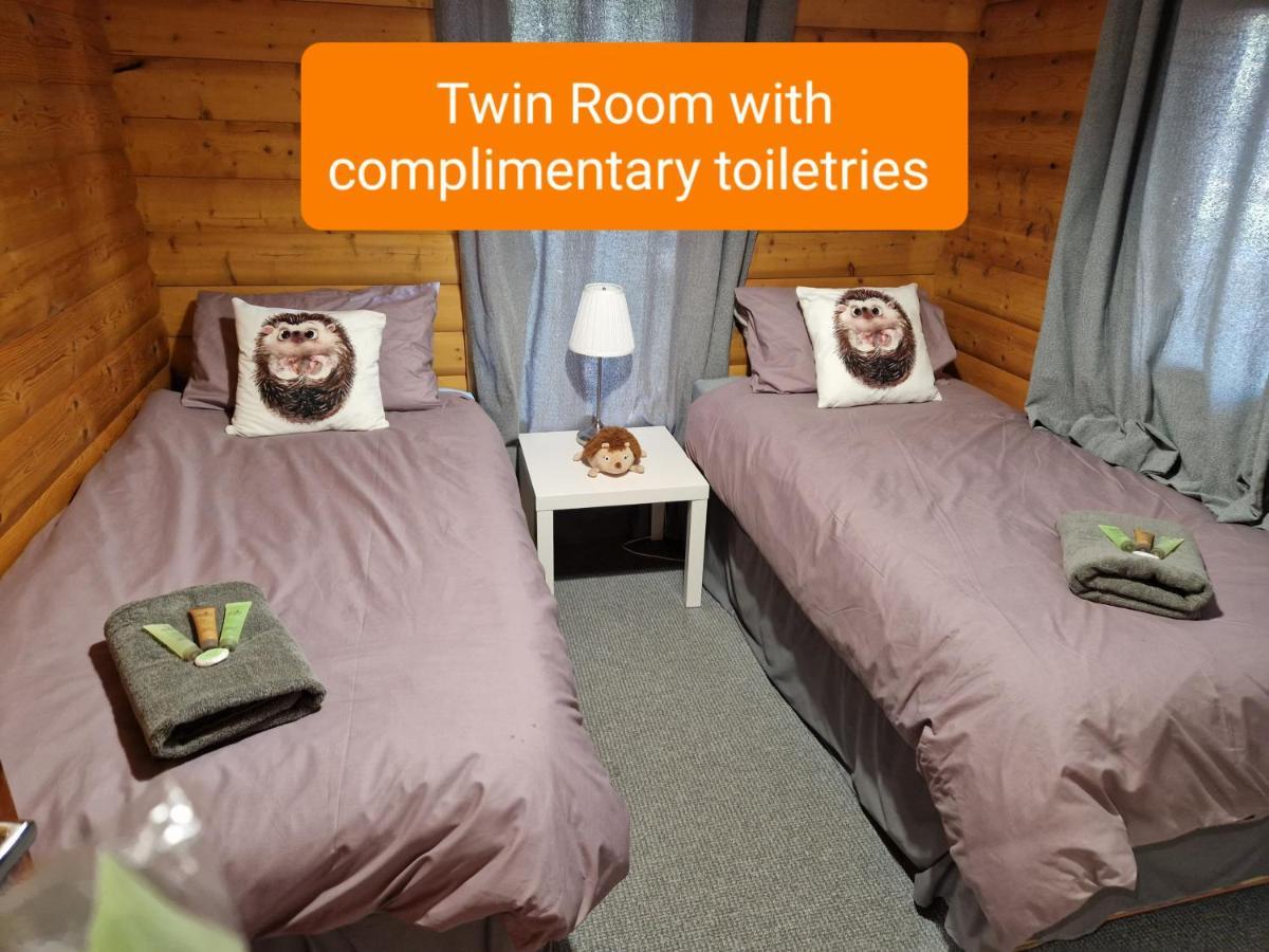 Pineshadow Lodge-Dog Friendly Kenwick Park Louth 劳斯 外观 照片