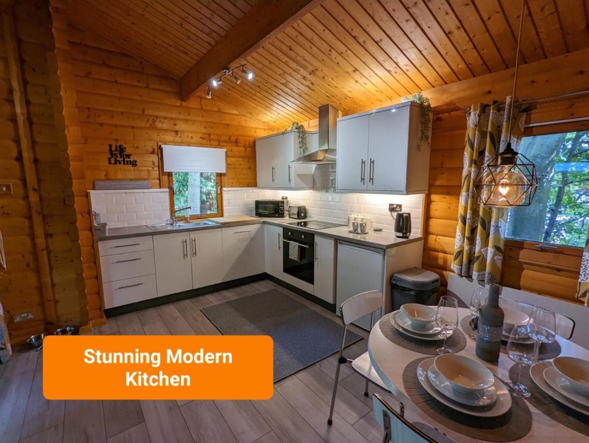 Pineshadow Lodge-Dog Friendly Kenwick Park Louth 劳斯 外观 照片
