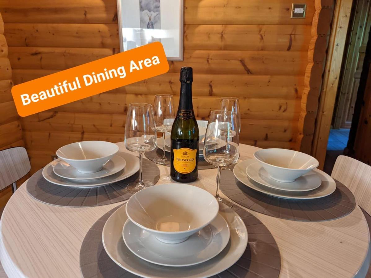 Pineshadow Lodge-Dog Friendly Kenwick Park Louth 劳斯 外观 照片