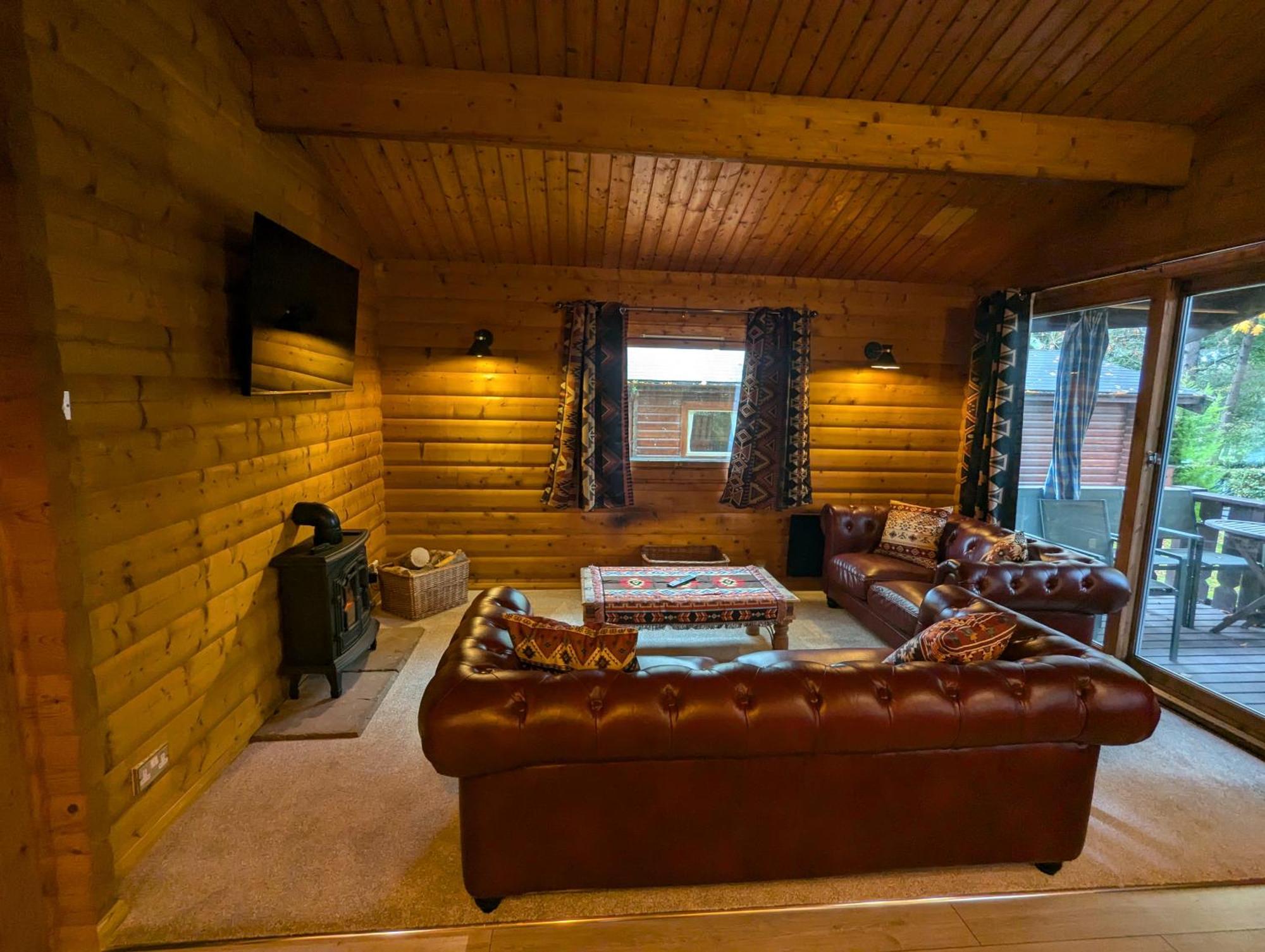 Pineshadow Lodge-Dog Friendly Kenwick Park Louth 劳斯 外观 照片