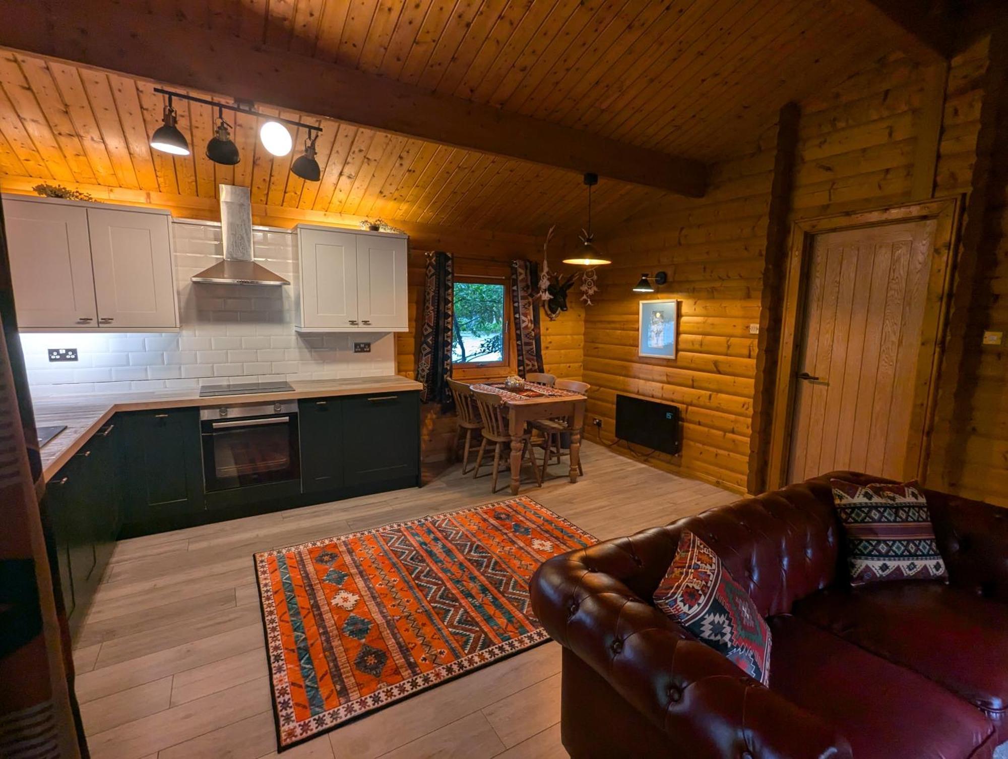Pineshadow Lodge-Dog Friendly Kenwick Park Louth 劳斯 外观 照片