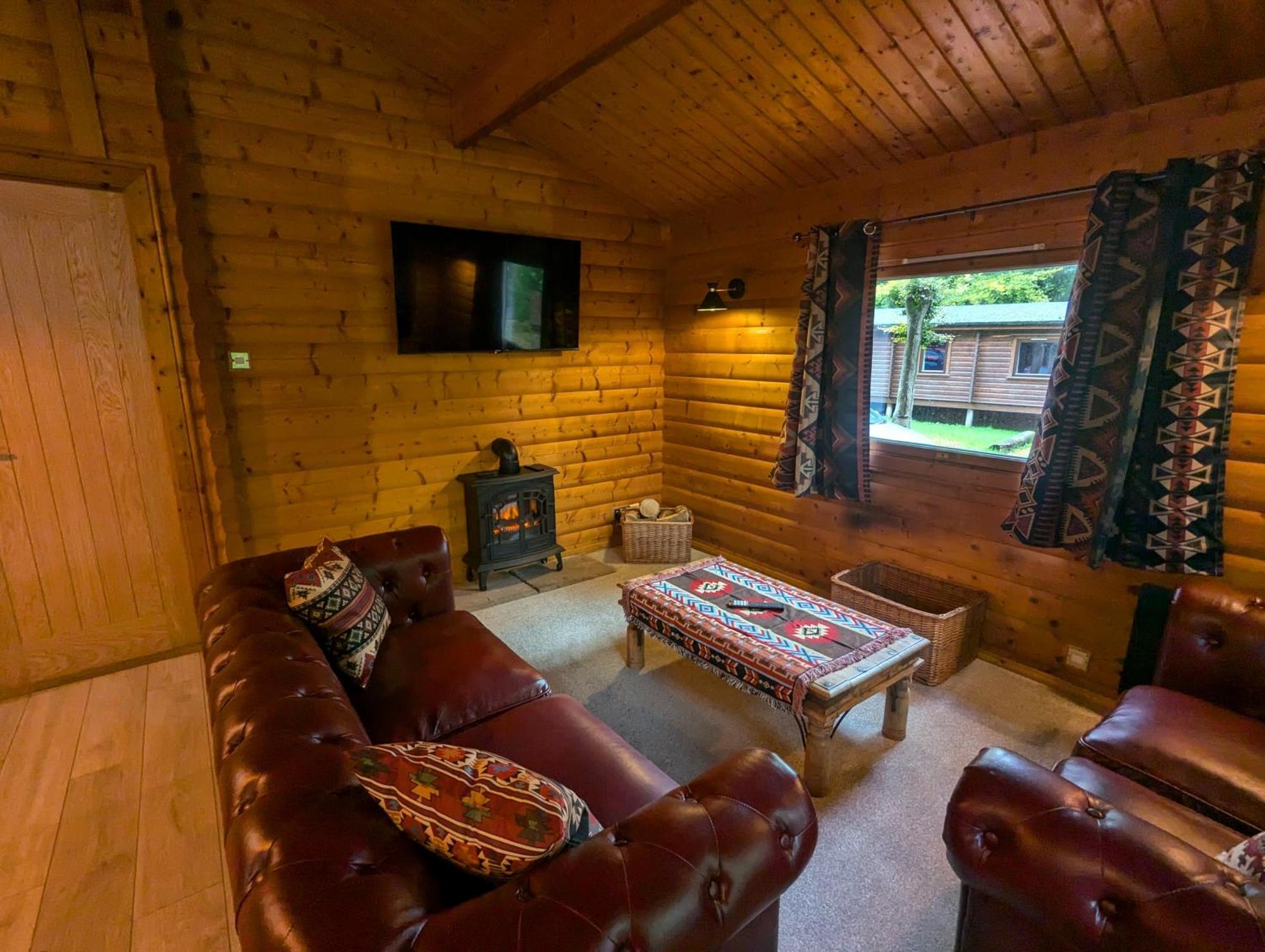 Pineshadow Lodge-Dog Friendly Kenwick Park Louth 劳斯 外观 照片