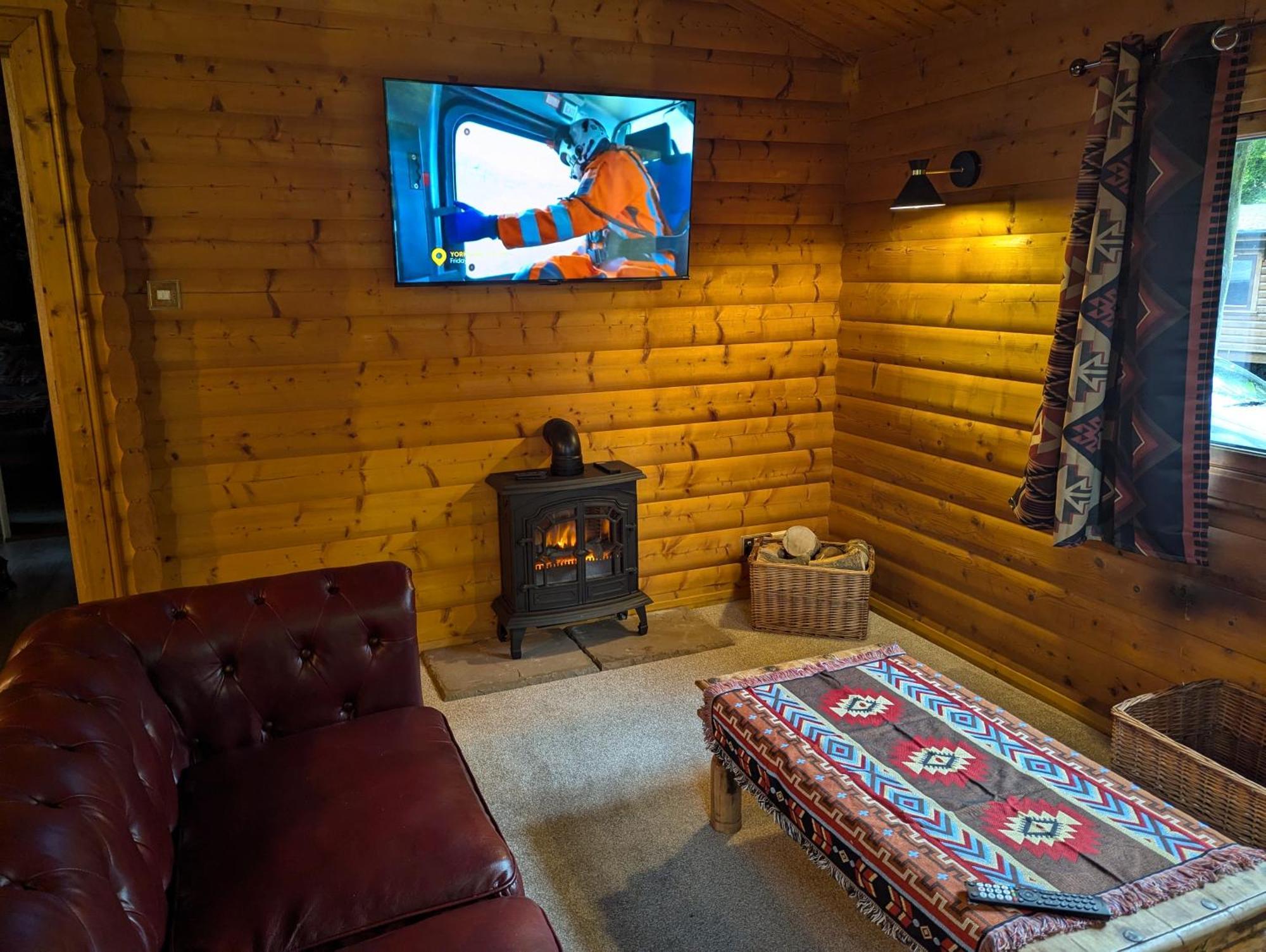 Pineshadow Lodge-Dog Friendly Kenwick Park Louth 劳斯 外观 照片